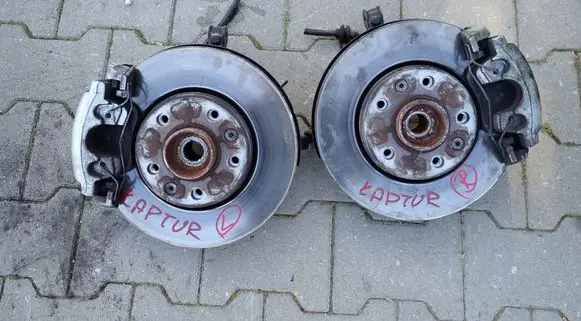 Renault Captur II Front wheel hub spindle knuckle