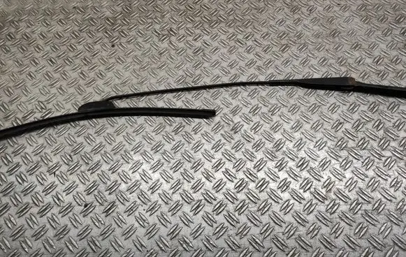 Renault Trafic II (X83) Front wiper blade arm
