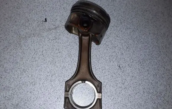 Piston