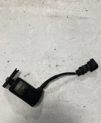 Accelerator throttle pedal