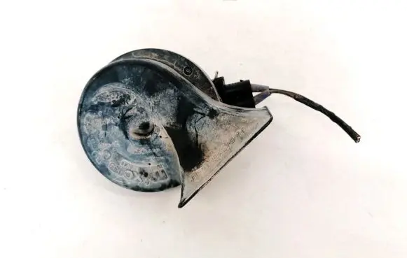 Volkswagen PASSAT B4 Horn signal E200884