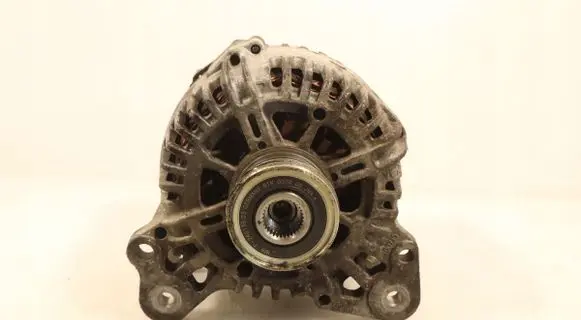 Skoda Fabia Mk2 (5J) Generator/alternator 03F90323E