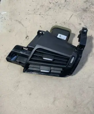 BMW X5 F15 Dashboard side air vent grill/cover trim 925292610