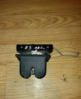 Audi A3 S3 8L Tailgate/trunk/boot lock/catch/latch 8L0827520C