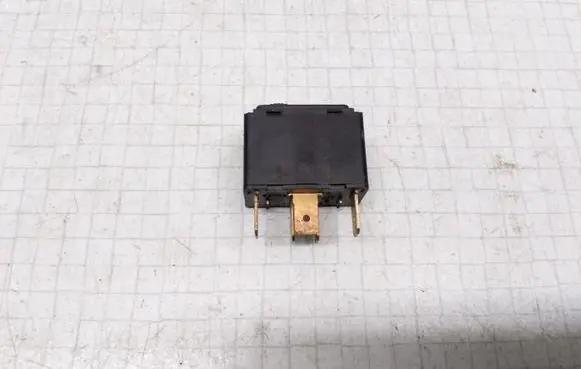 Audi A6 S6 C4 4A Electric window control switch 89395985501C