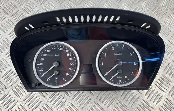 Speedometer (instrument cluster)