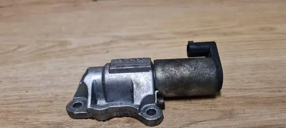 Volvo XC70 Turbo solenoid valve 8670421