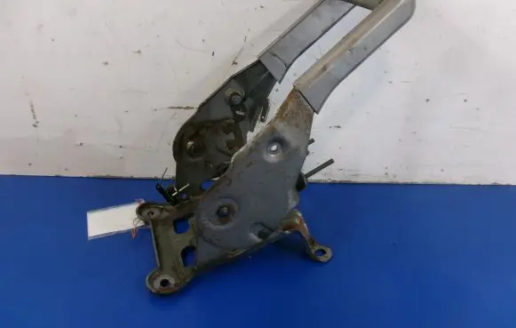 Renault Megane II Handbrake/parking brake lever assembly 8200273005