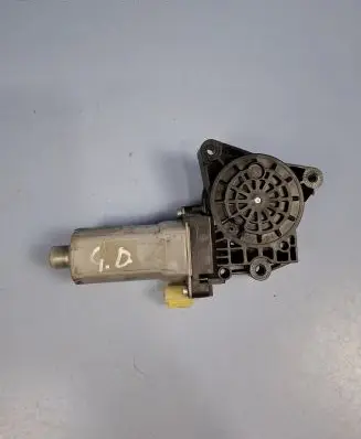 KIA Carens II Rear door window regulator motor F00S1A3295