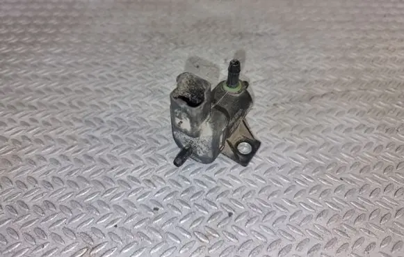 Renault Trafic III (X82) Turbo solenoid valve 9665558580
