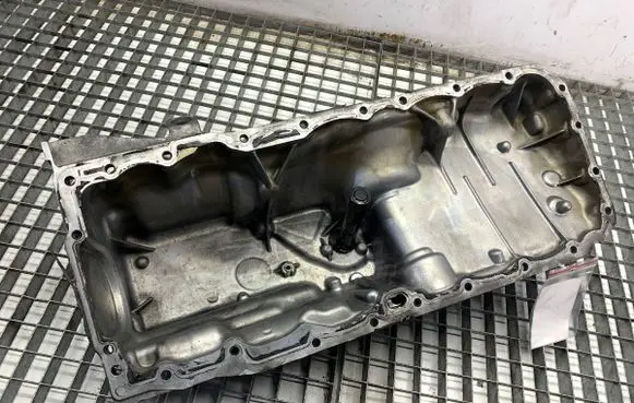 BMW 5 F10 F11 Oil sump 7800325