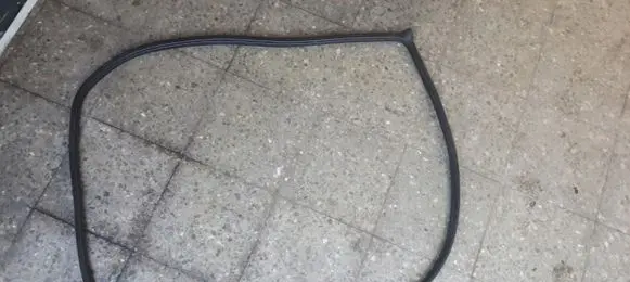 Nissan Murano Z50 Sliding door rubber seal 