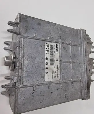 Audi A4 S4 B5 8D Engine control unit/module 028906021GM 0281001577