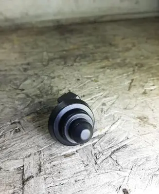 Dacia Duster Front door sensor 7700427640B 7700427640