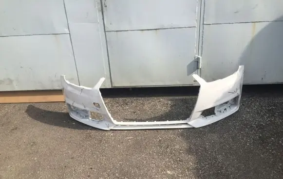Audi A1 Front bumper 8NA807437
