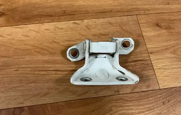 Hyundai i30 Rear door upper hinge 