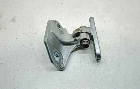 Mercedes-Benz Vaneo W414 Front door lower hinge 