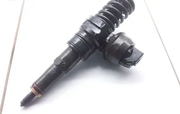 Volkswagen Sharan Fuel injector 038130073AK 040113
