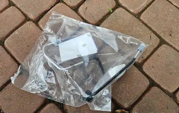 Opel Vivaro Brake vacuum hose/pipe 462424643R