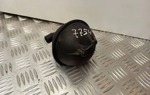 Audi A3 S3 A3 Sportback 8P Vacuum air tank 7M0129808