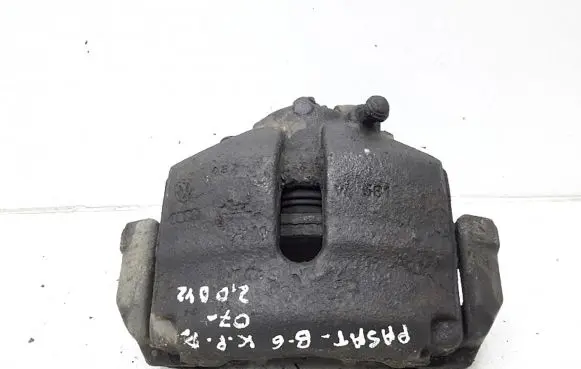 Volkswagen PASSAT B6 Front brake caliper