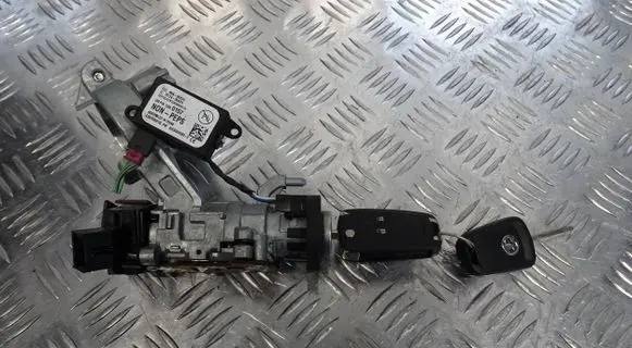 Opel Zafira C Ignition lock