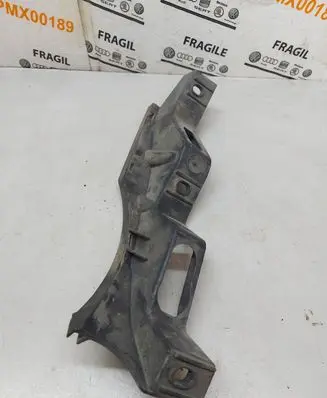 Volkswagen PASSAT B6 Front bumper mounting bracket 3C0807889