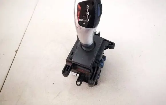BMW 5 F10 F11 Gear shifter/selector 929690501