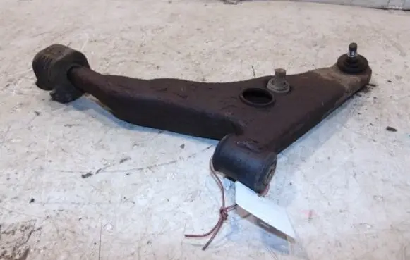 Mitsubishi Colt Front lower control arm/wishbone MR241341
