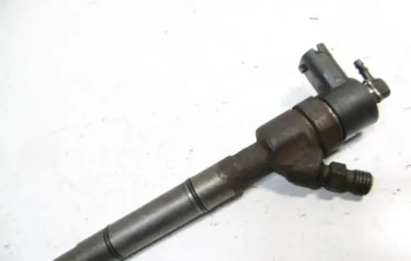 Hyundai Matrix Fuel injector 33800-2A110