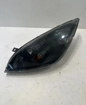 Mitsubishi Colt Headlight/headlamp 0301208221 8301A993
