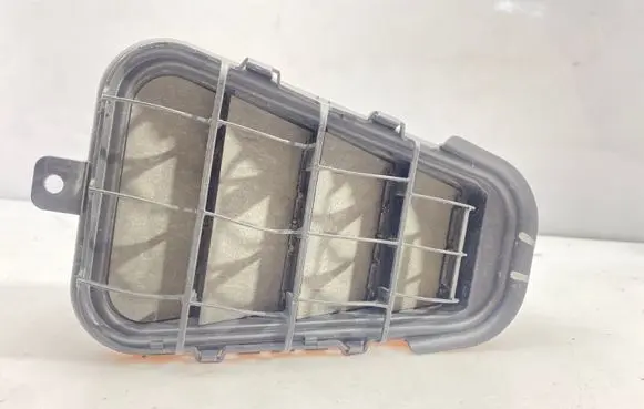 Audi A6 C7 Quarter panel pressure vent 4G5819161