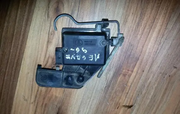 Renault Megane I Central locking motor 7700838340