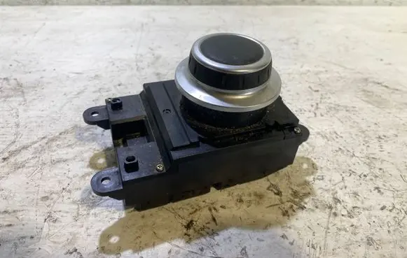 BMW 5 E60 E61 Head unit multimedia control 6944884