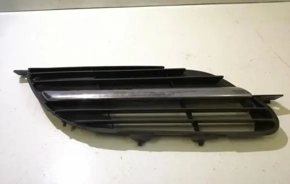 Nissan Almera N16 Front bumper lower grill 9381M020 62317BU100
