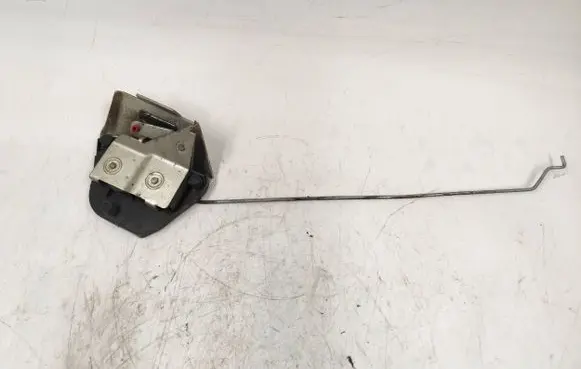 Loading door lock