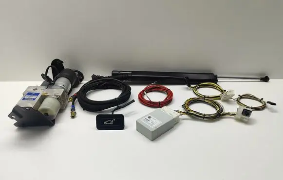 BMW 5 E60 E61 Tailgate hydraulic set 7188110 7163661 718811001