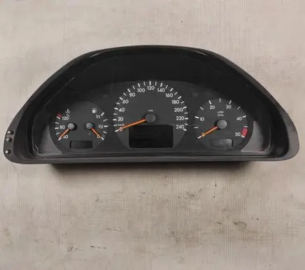 Speedometer (instrument cluster)