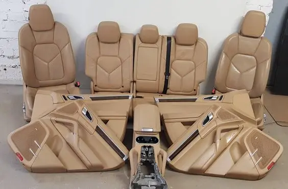 Porsche Cayenne (92A) Seat set 
