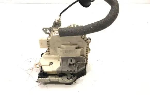 Audi A5 8T 8F Rear door lock 8K0839015C