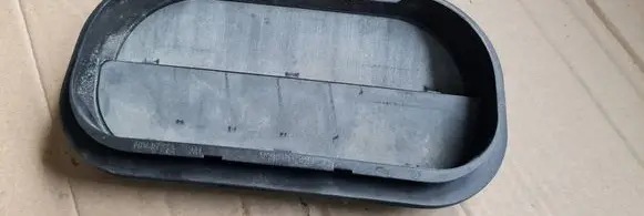Audi A4 S4 B9 Quarter panel pressure vent 6R0819465A