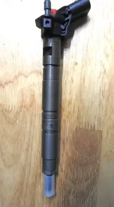 Audi A8 S8 D4 4H Fuel injector 0445117020