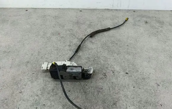 Fiat Scudo Front door lock 9681335380