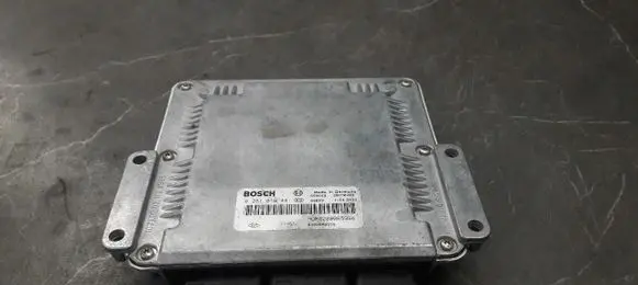 Volvo S40, V40 Engine control unit/module ECU 0281010441