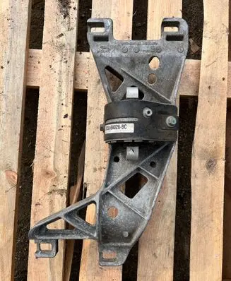 Jaguar F-Type Gearbox mounting bracket GX53-6A026-BC