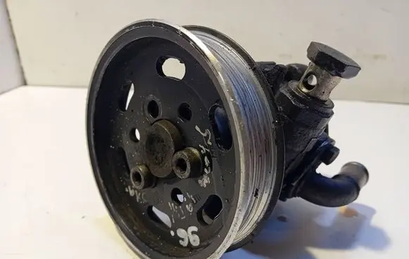Volkswagen Sharan Power steering pump 98VN3A674AA
