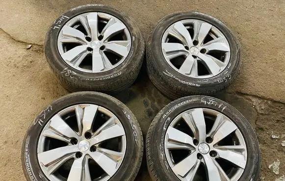 Peugeot 2008 I R16 alloy rim 9678398177 PS063