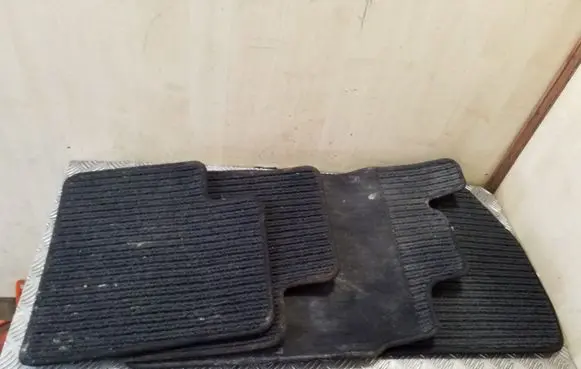 Mercedes-Benz ML W164 Car floor mat set 