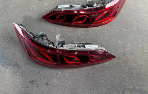 Volkswagen Touareg III Rear/tail lights 760945208B