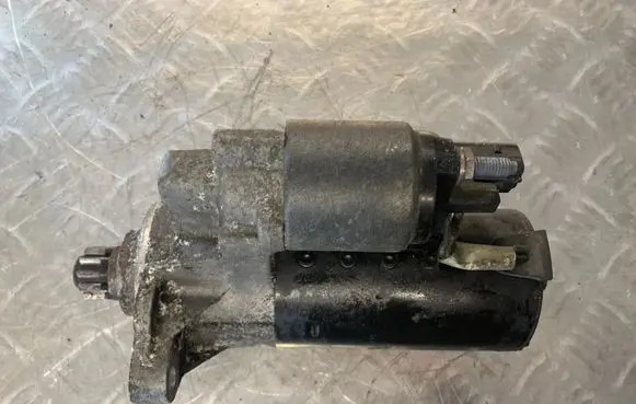 Volkswagen PASSAT B6 Starter motor 025286